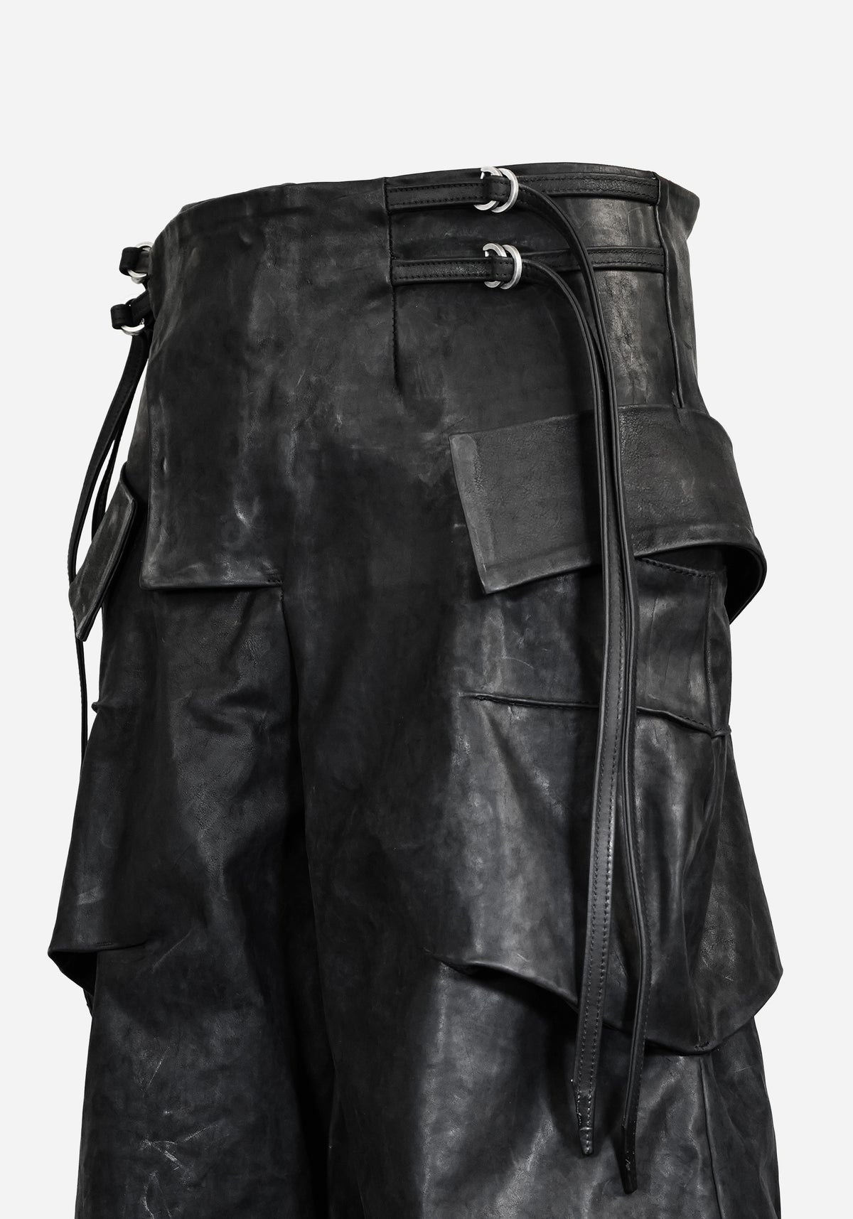 “GALLAN” LAYERED CURSAR BONDAGE NUBUK FENCING MOTOCARGO SHORTS