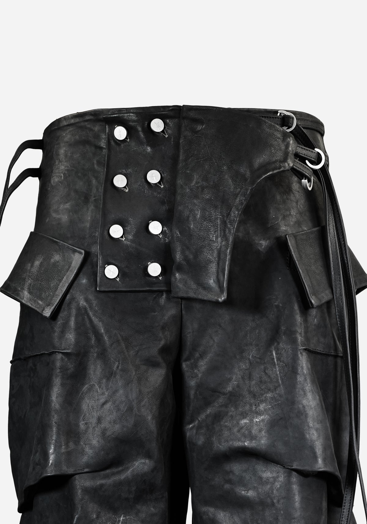 “GALLAN” LAYERED CURSAR BONDAGE NUBUK FENCING MOTOCARGO SHORTS