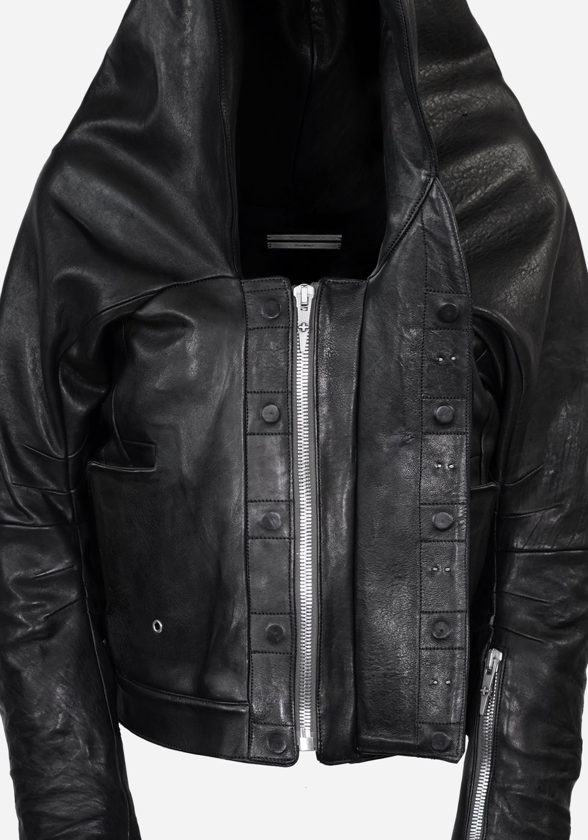 “MACBETHO” MAGNETIC LAYERED LEATHER MAC JACKET