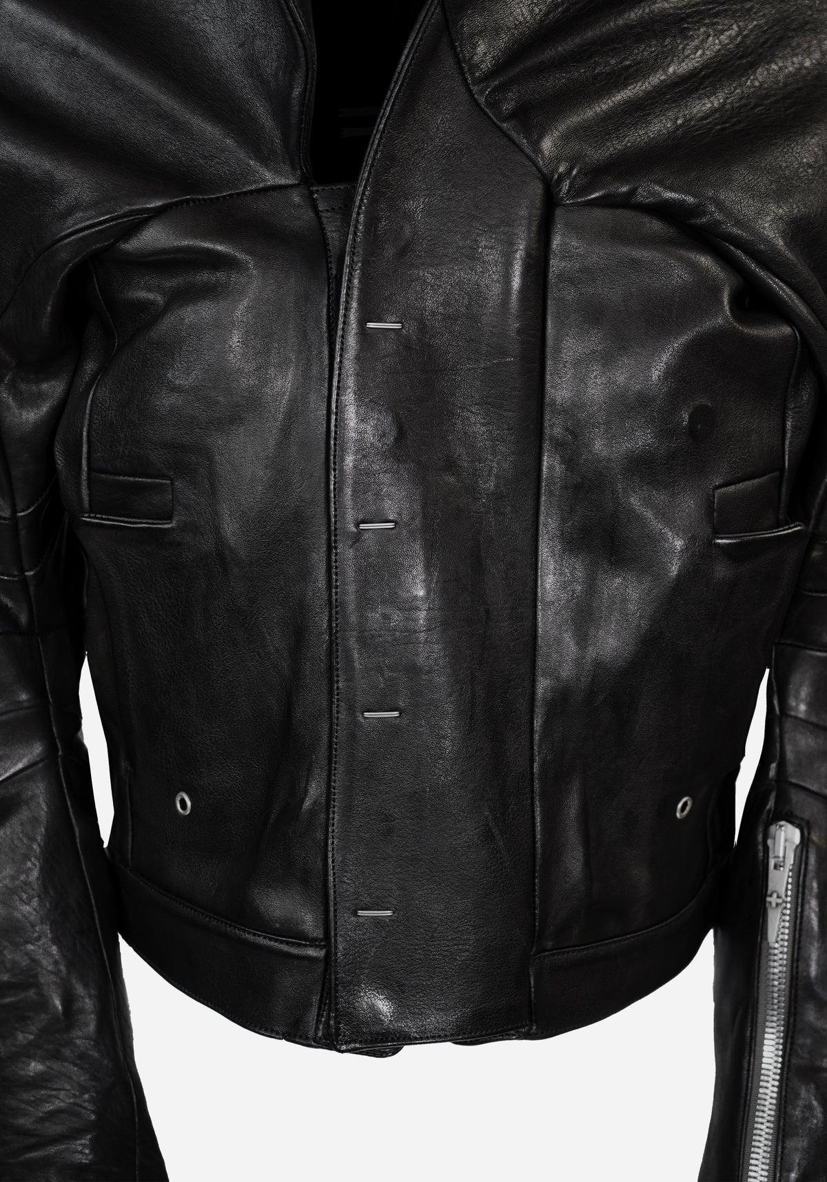 “MACBETHO” MAGNETIC LAYERED LEATHER MAC JACKET