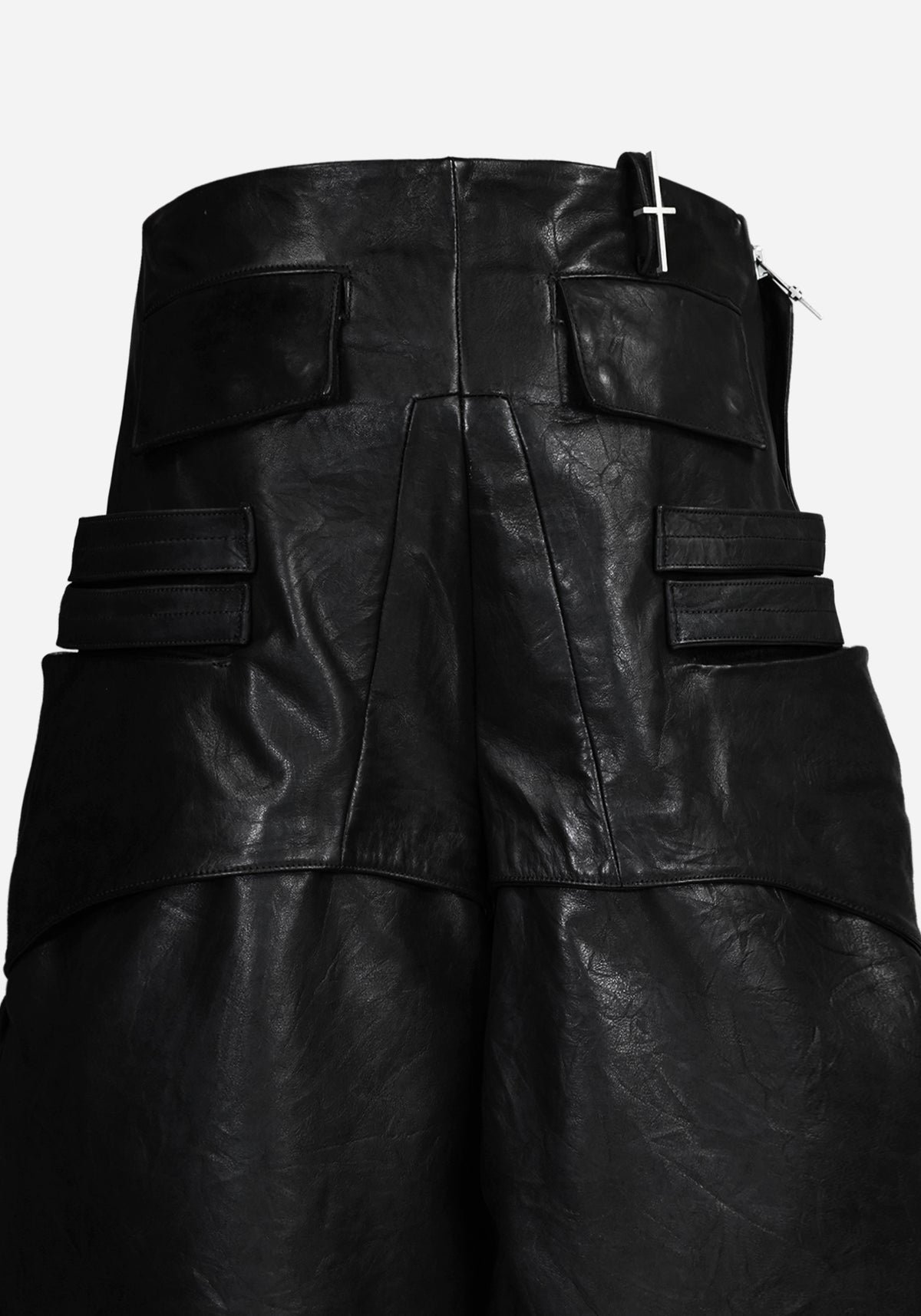 “RAMMERTECK” LAYERED DEFENDER OPEN-WORK CARGO LEATHER SHORTS