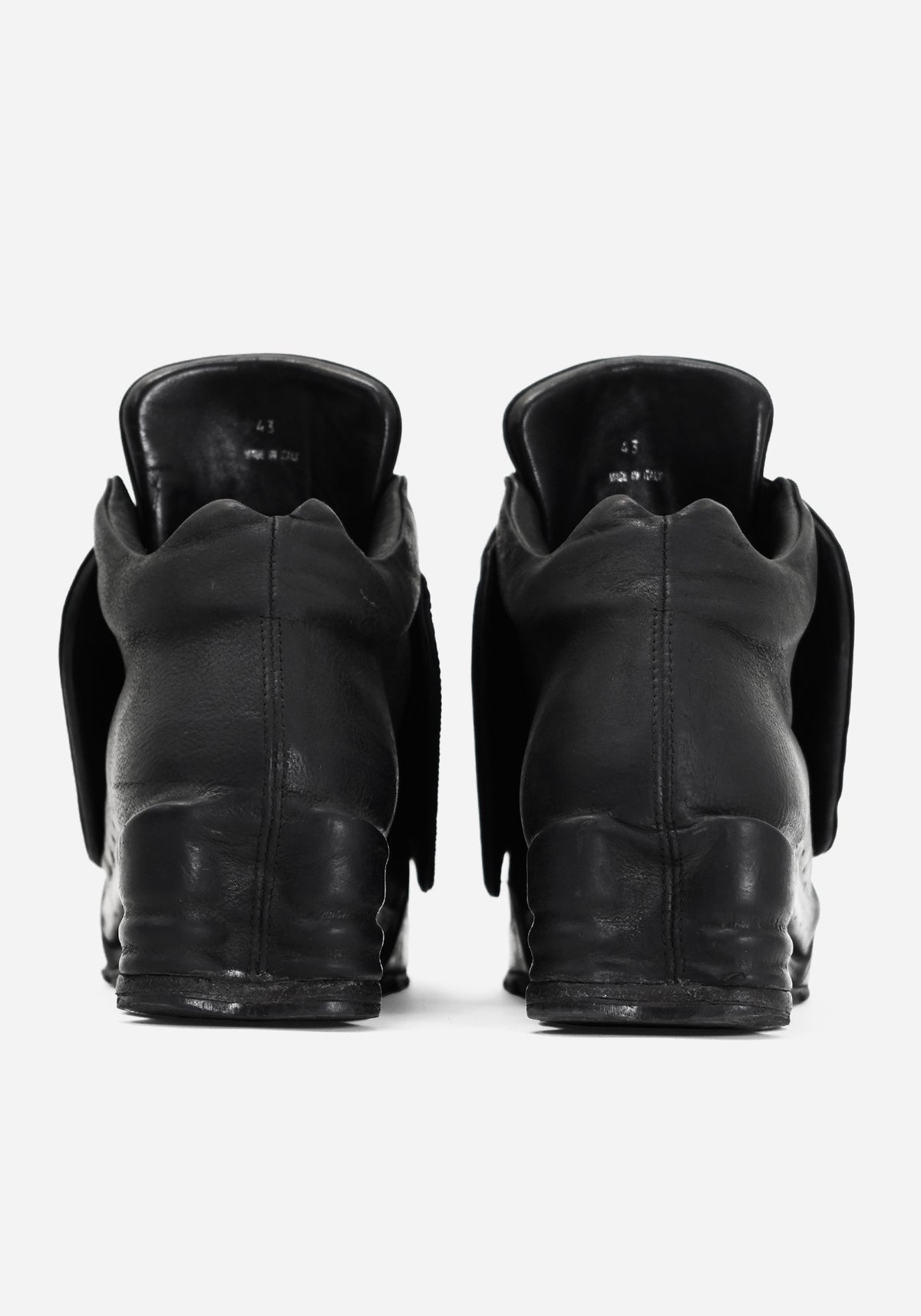 "TARGA" MORPHED SHELL MAGNETIC SHIELDED LEATHER SNEAKER LOW